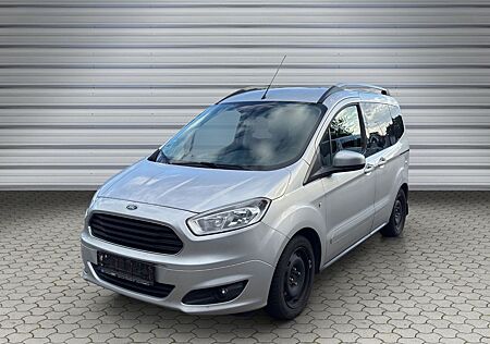 Ford Tourneo Courier Titanium