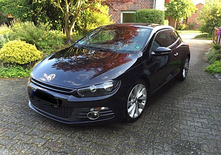 VW Scirocco Volkswagen 2.0 TSI -
