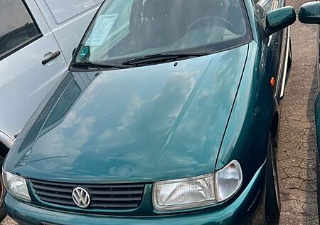 VW Polo Volkswagen 1.4 44kW Basis 2 HAND