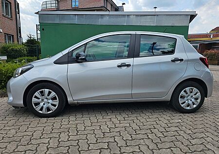 Toyota Yaris 1,0-l-Dual-VVT-i -