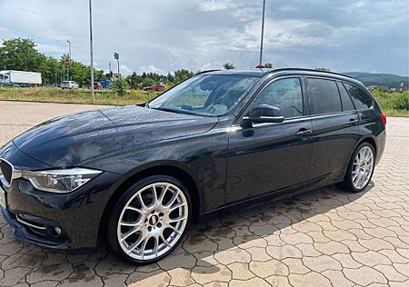 BMW 320i Touring Sport Line Automatic Spo...