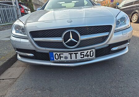Mercedes-Benz SLK 200 BlueEFFICIENCY -