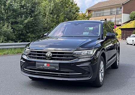 VW Tiguan Volkswagen Life 1.5TSI/150PS/RCAM/HUP/LED