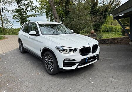 BMW X3 xDrive20d, Matrix, HeadUp, AHK, 8x Alu