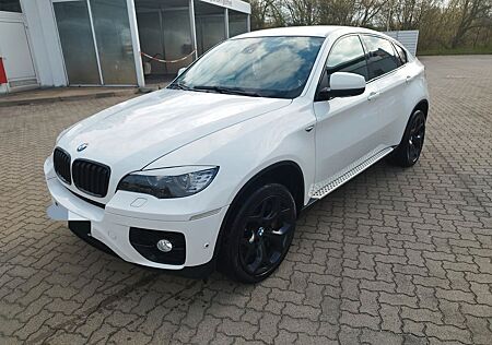 BMW X6 xDrive50i -
