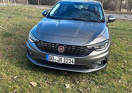 Fiat Tipo 1.4 T-Jet LOUNGE LOUNGE