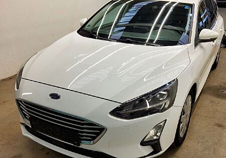 Ford Focus Tur.1.5 TDCI AUT.Full LED/Nav/6800netto