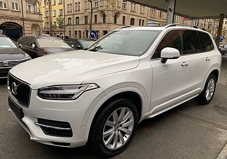 Volvo XC 90 XC90 D5 AWD Geartr. 7-SITZE PANO HEAD-UP KEYLESS