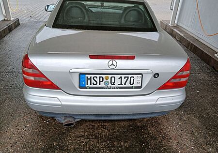 Mercedes-Benz SLK 200 -