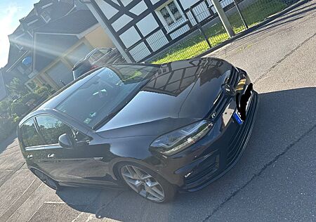 VW Golf Volkswagen 1.2 R-Line TSI BMT CUP