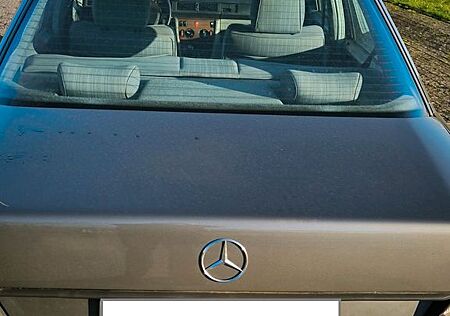 Mercedes-Benz 300 300D, H-Zulassung, TÜV27, ESSD, Sparfuchs