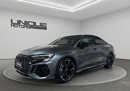 Audi RS3 RS 3 Lim. 2.5 TFSI quat./Pano/Matrix/Keramik/B&O