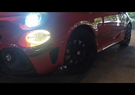 Abarth 595 Competizione 595 Comp. *BREMBO *SABELT *MONZA *SCHALE *CARBON