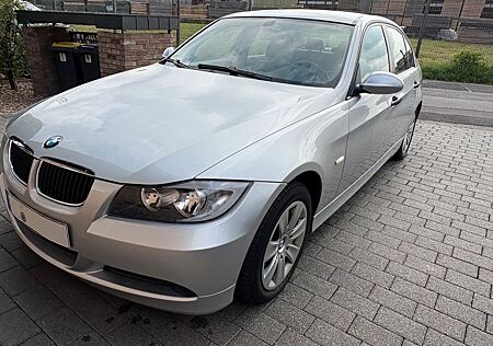 BMW 318i - sehr gepflegt, echte 76 tkm