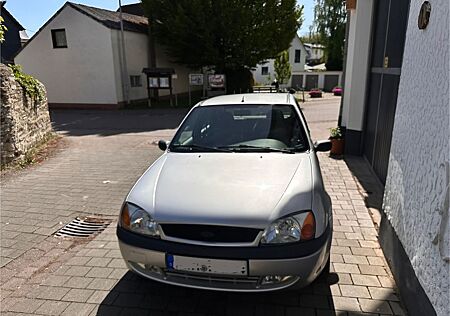 Ford Fiesta 1.25 Futura2