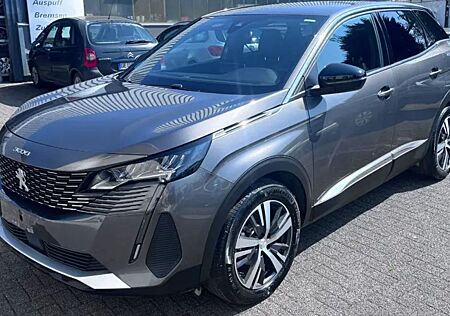 Peugeot 3008 Mild-Hybrid 136