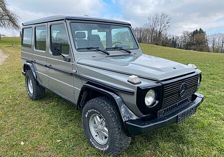 Mercedes-Benz G 300 GD 300 W 460 Turbodiesel