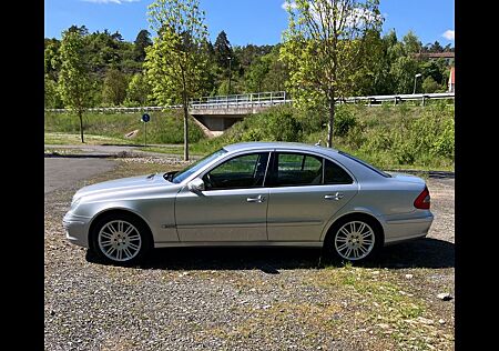 Mercedes-Benz E 200 KOMPRESSOR ELEGANCE