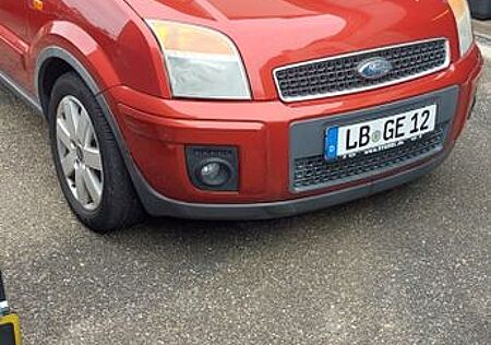 Ford Fusion 1,4 16V + EST +