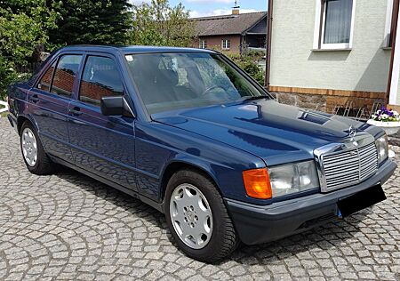 Mercedes-Benz 190