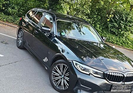 BMW 320d xDrive Touring Sport Line Automatic Spo...