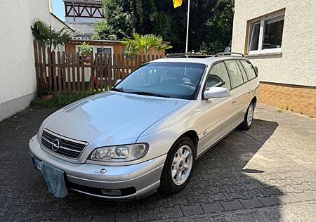Opel Omega 2.2 -
