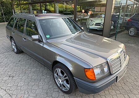 Mercedes-Benz 230 TE W124