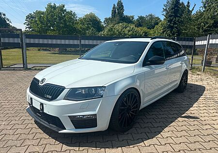 Skoda Octavia 2.0 TSI DSG RS 230 Combi RS Tempomat
