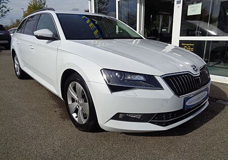 Skoda Superb Combi Ambition*Bi-Xenon/ACC/Navi*