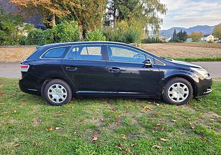 Toyota Avensis Combi Sol 1.8 Valvematic Sol