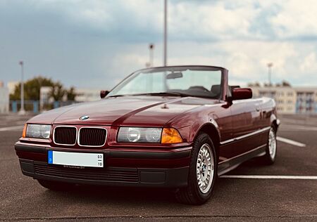 BMW 320i Cabrio