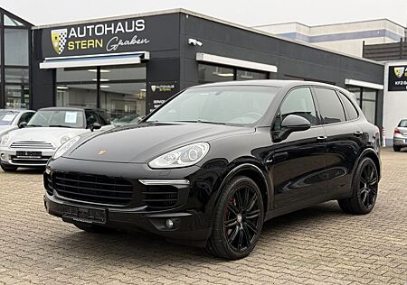 Porsche Cayenne Diesel Platinum Edition / BOSE / Kamera