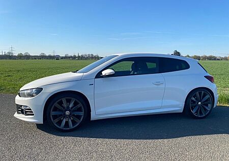 VW Scirocco Volkswagen 2.0 TSI - R-line