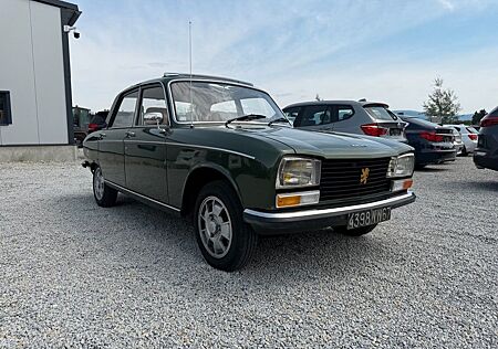 Peugeot 304 SLS, Oldtimer mit H-Kennzeichen, Schiebedach