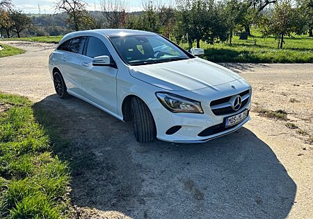 Mercedes-Benz CLA 200 Shooting Brake CLA 200 Urban Shootin...