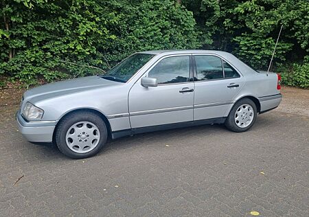 Mercedes-Benz C 180 ELEGANCE Elegance H Kennzeichen