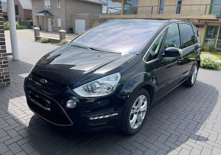 Ford S-Max 2,0 TDCi 120kW DPF Titanium Titanium