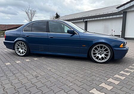 BMW 525 Facelift, Xenon, Schiebedach, Android Radio