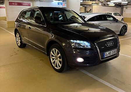 Audi Q5 2.0 TFSI S tronic quattro -