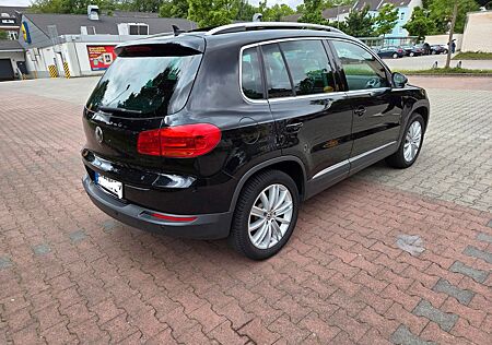 VW Tiguan Volkswagen 2.0 TDI 4MOTION STANDHEIZUNG PANORAMA