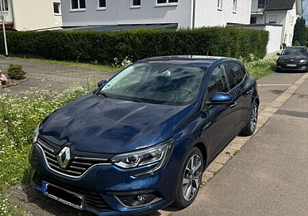 Renault Megane ENERGY TCe 130 EDC Bose Edition