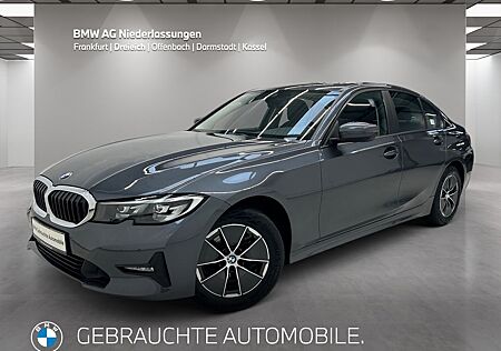 BMW 318d AHK LiveCockpitProf PDC LED Sitzheizung