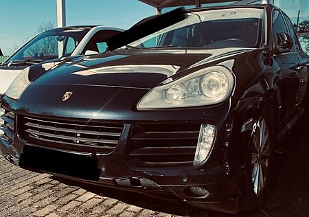 Porsche Cayenne S facelift Umbau, plus Gasanlage