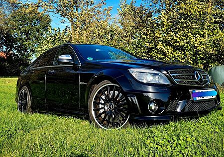 Mercedes-Benz C 63 AMG ECHTER 6.2 liter !!!