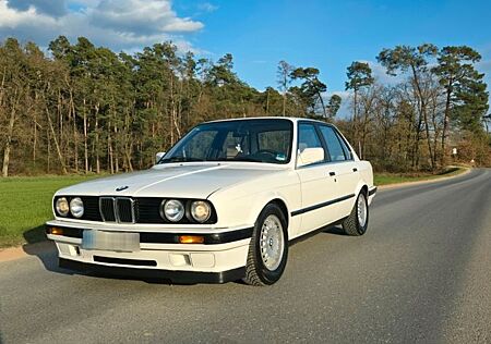 BMW 316i E30