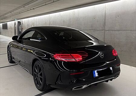 Mercedes-Benz C 200 Autom. AMG line Night packet Xenon