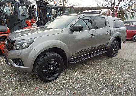Nissan Navara NP300 N-Guard Double Cab 4x4