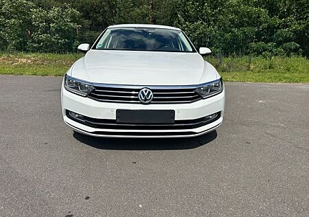 VW Passat Variant Volkswagen ComfortlineBMT/Start-Stopp KAMERA