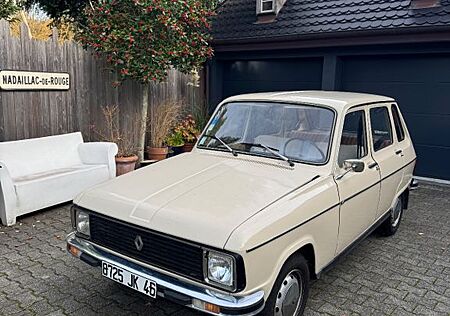 Renault R 6 R 6exy im Estlack