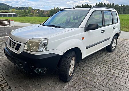 Nissan X-Trail 2,2 Di Comfort Comfort